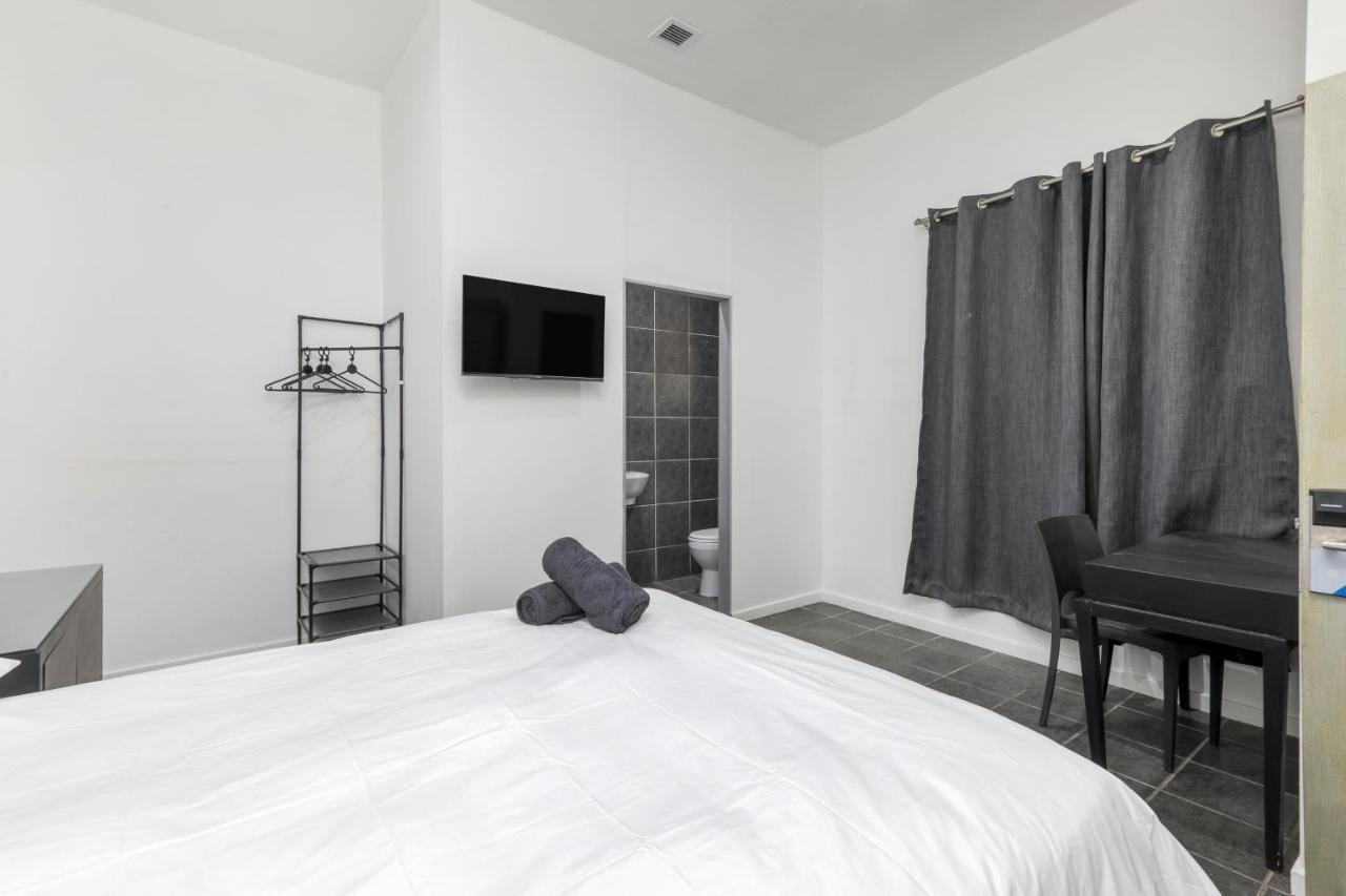 Inn & Out Express Sea Point เคปทาวน์ ภายนอก รูปภาพ